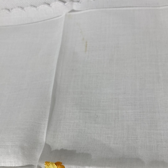 Vintage Switzerland lot of 2, Embroidered, NOS, Handkerchiefs, with labels. - Picture 9 of 9